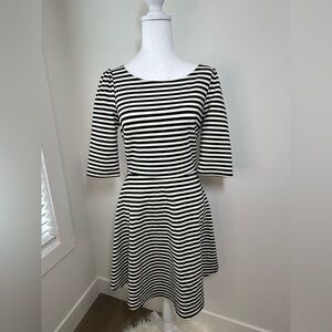 Pixley Cream & Black Striped Fit-and-Flare Dress – Size M
Stitch Fix Exclusive